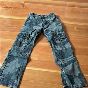 Kids Green Cargo Pants with Durable Fabric and Straight Leg. Size 8